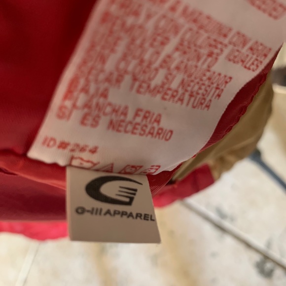 G-lll jacket super nice converts to vest and reversible - Picture 5 of 10